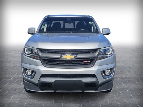 Used 2017 Chevrolet Colorado Z71 image 2