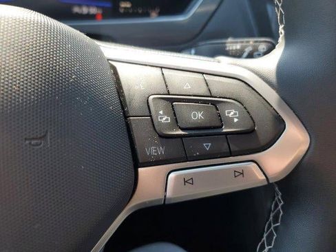 Used 2022 Volkswagen Tiguan SE AWD/4WD image 22