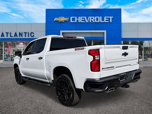 Certified 2024 Chevrolet Silverado 1500 LT Trail Boss w/ Convenience Package II AWD/4WD image 4