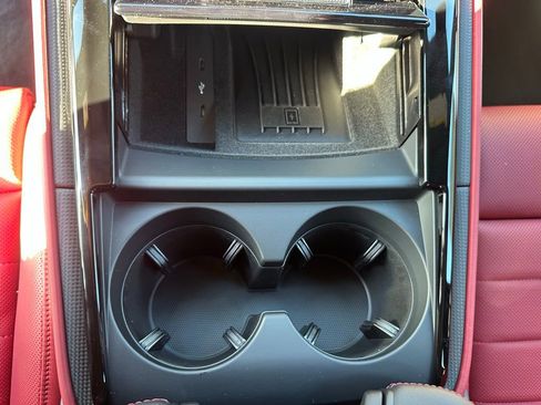 Used 2026 Porsche Panamera image 25