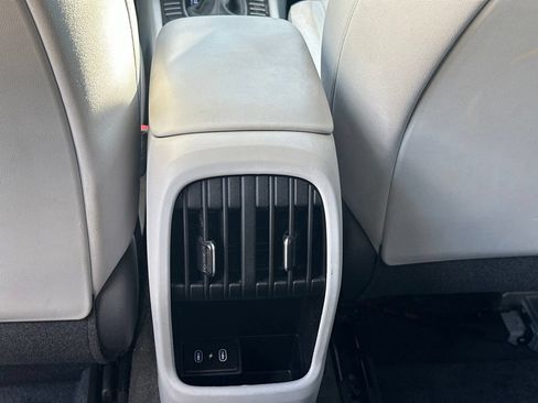 Used 2025 Hyundai Kona SEL FWD image 24