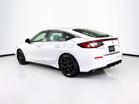 Used 2022 Honda Civic Sport Touring image 5