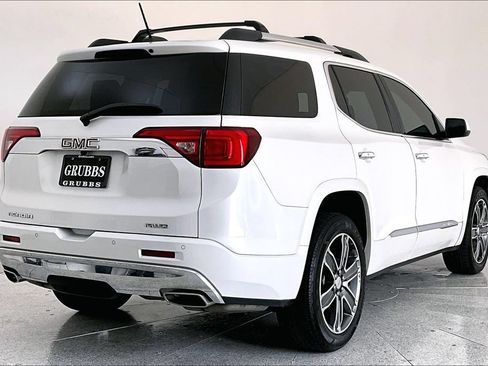 Used 2017 GMC Acadia Denali w/ Technology Package AWD/4WD image 14