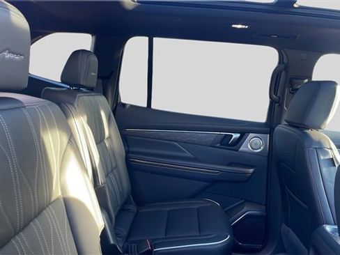 New 2026 Buick Enclave Avenir w/ Super Cruise Package image 22