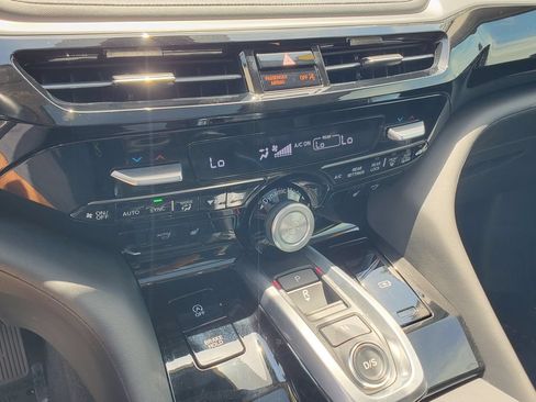 Used 2024 Acura MDX FWD w/ Technology Package image 33