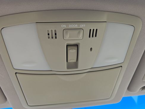 Used 2015 INFINITI QX50 Journey w/ Premium Package image 33