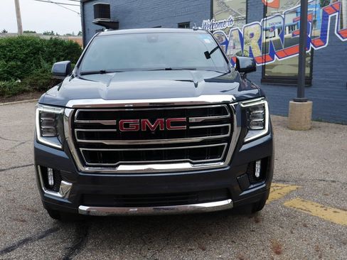 Used 2021 GMC Yukon SLT w/ SLT Premium Package AWD/4WD image 2