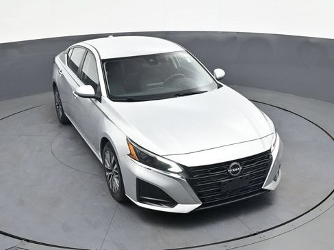 Used 2023 Nissan Altima 2.5 SV FWD image 33