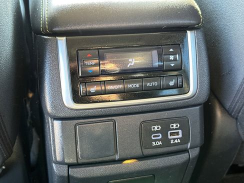 Used 2024 Subaru Ascent Onyx Edition Limited w/ Popular Package Onyx image 24