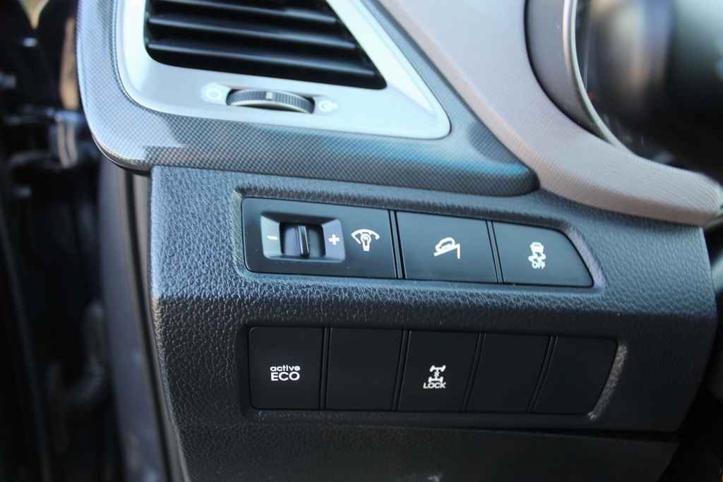 Used 2016 Hyundai Santa Fe Sport AWD/4WD image 14