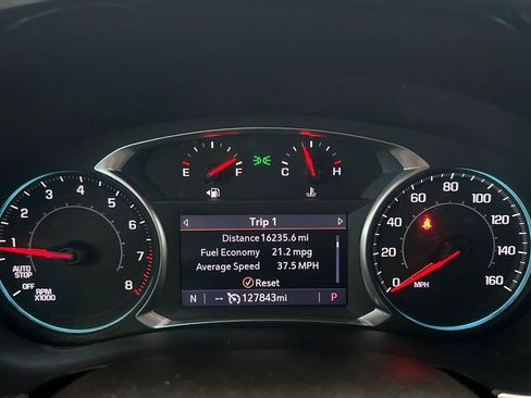 Used 2021 Chevrolet Traverse LT w/ LT Premium Package AWD/4WD image 26