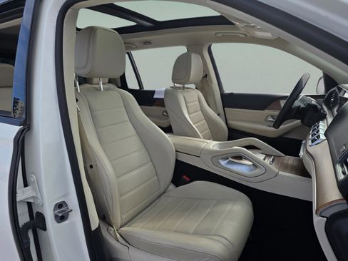 Used 2022 Mercedes-Benz GLS 450 4MATIC image 30