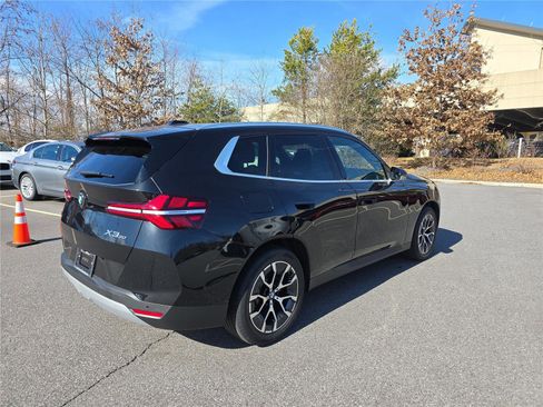 Used 2025 BMW X3 xDrive30i w/ Premium Package image 6