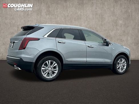 New 2025 Cadillac XT5 Luxury w/ LPO, Floor Liner Package image 5
