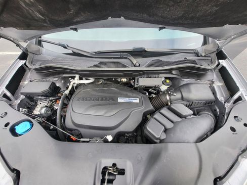 Used 2017 Honda Pilot Touring image 10