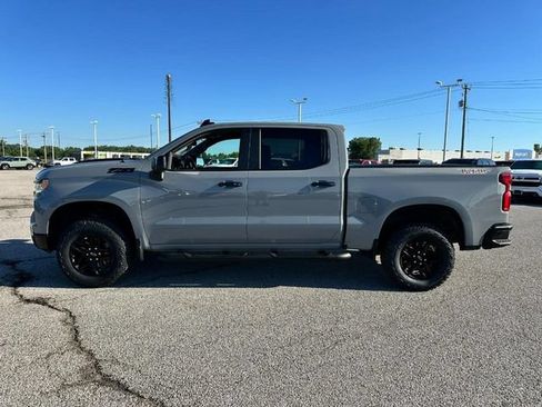 Used 2024 Chevrolet Silverado 1500 LT Trail Boss w/ Protection Package AWD/4WD image 2