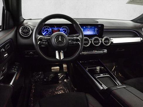 Certified 2025 Mercedes-Benz EQB 250+ image 20