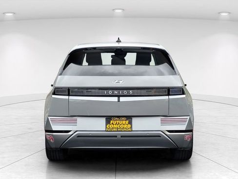 Certified 2024 Hyundai Ioniq 5 Limited RWD image 4