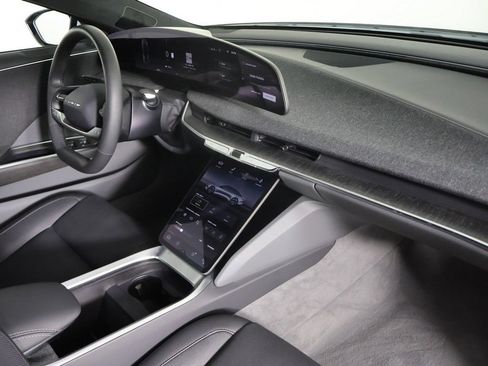 Used 2024 Lucid Air Touring AWD/4WD image 28