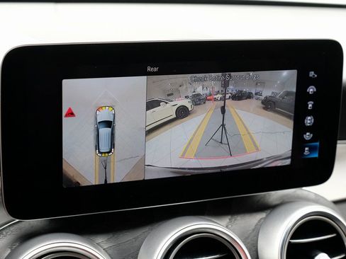 Used 2022 Mercedes-Benz GLC 300 image 19
