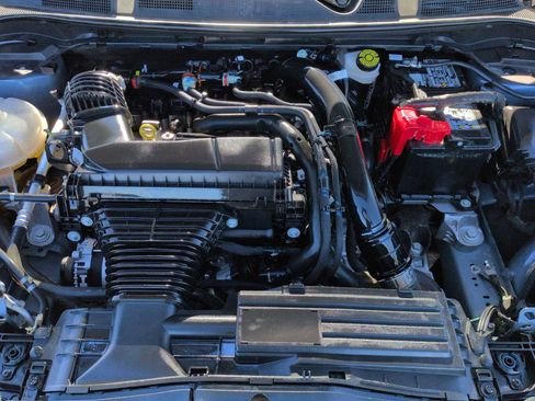 Used 2025 Lincoln Corsair FWD image 15