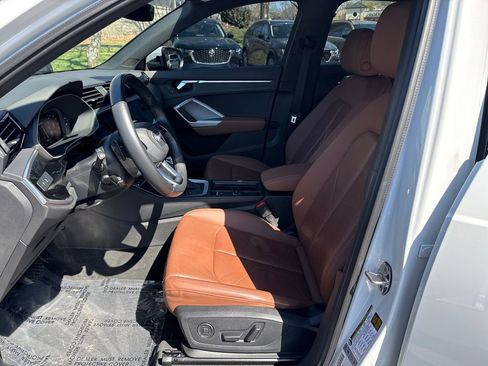 Used 2021 Audi Q3 2.0T Premium Plus w/ Premium Plus Package image 9