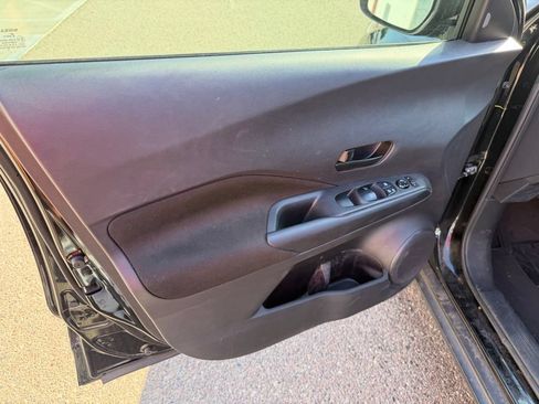 Used 2022 Nissan Kicks S FWD image 13