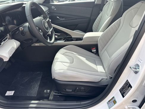 New 2026 Hyundai Elantra Limited image 9