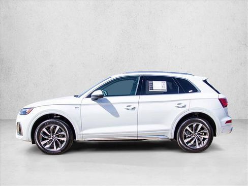 Used 2023 Audi Q5 2.0T Premium w/ Convenience Package AWD/4WD image 8