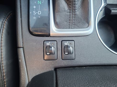 Used 2018 Toyota Highlander XLE image 34