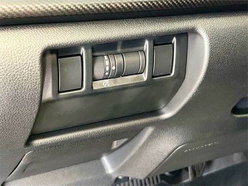 Certified 2025 Subaru Crosstrek 2.0i Premium image 19