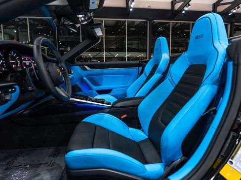 Used 2022 Porsche 911 Turbo S image 27