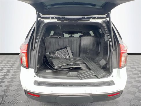 Used 2022 Chevrolet Tahoe Z71 w/ Luxury Package image 27