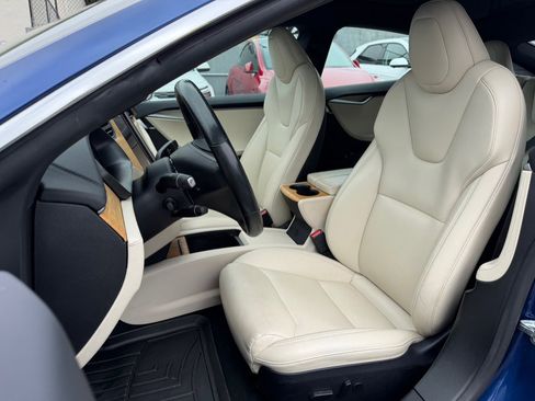 Used 2020 Tesla Model S Long Range Plus image 16