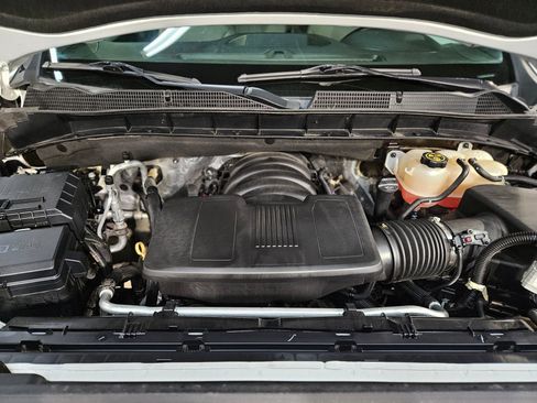 Used 2019 GMC Sierra 1500 SLE w/ SLE Value Package image 19