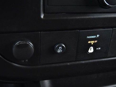 Used 2024 GMC Savana 2500 w/ Driver Convenience Package image 17