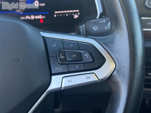 Used 2024 Volkswagen Jetta SE image 17