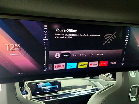 Used 2024 BMW i7 xDrive60 w/ Executive Package image 28