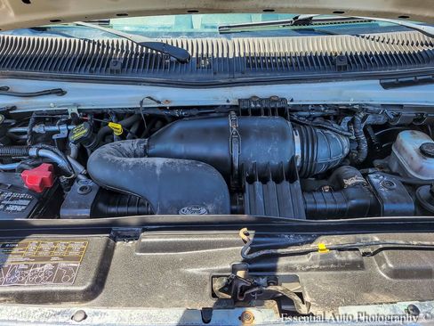 Used 2011 Ford E-350 and Econoline 350 XLT RWD image 19