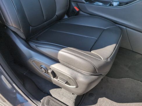 New 2025 Jeep Grand Cherokee Limited w/ Luxury Tech Group II image 36