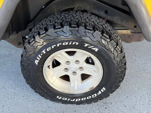 Used 2004 Jeep Wrangler 4WD image 19