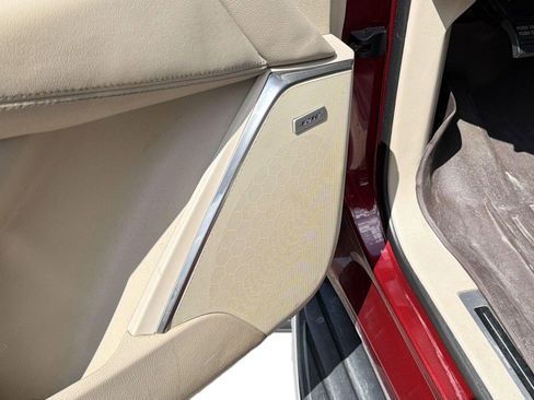 Used 2017 Cadillac Escalade Luxury image 23