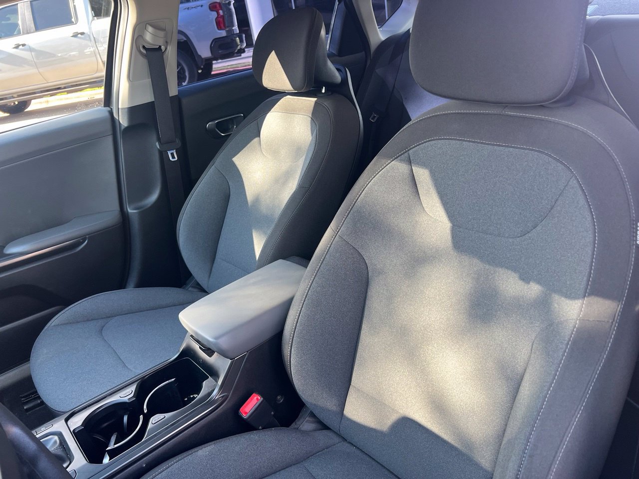 Used 2025 Kia K4 FWD image 10