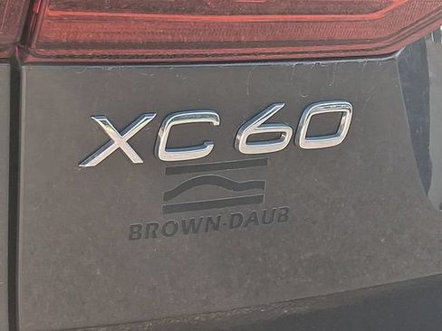 Used 2024 Volvo XC60 B5 Plus w/ Climate Package AWD/4WD image 29