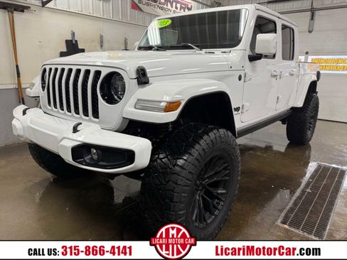 Used 2023 Jeep Gladiator Overland image 1