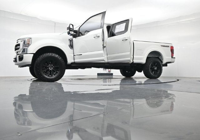 Certified 2022 Ford F250 Lariat w/ Tremor Off-Road Package AWD/4WD image 67