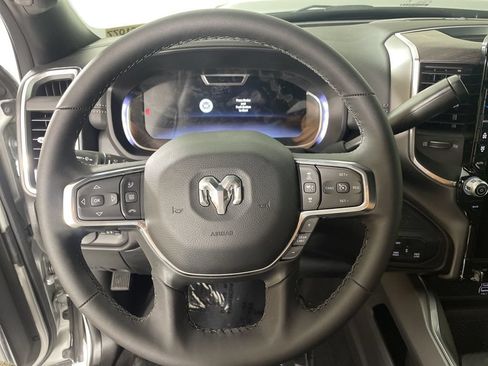 New 2026 RAM 2500 Laramie AWD/4WD image 22