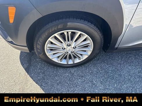 Used 2021 Hyundai Kona SEL image 12