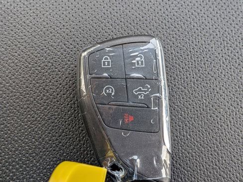 Used 2023 GMC Sierra 1500 AT4 w/ AT4 Premium Package AWD/4WD image 30