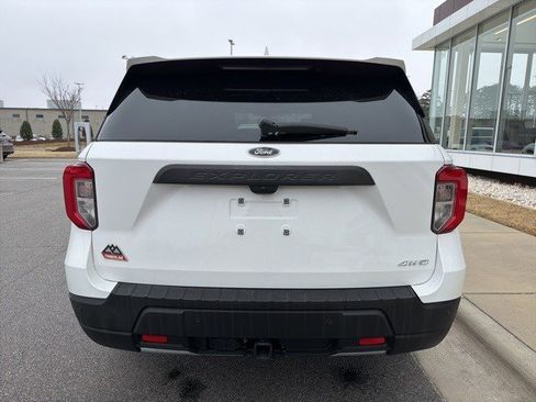 Used 2023 Ford Explorer Timberline image 4
